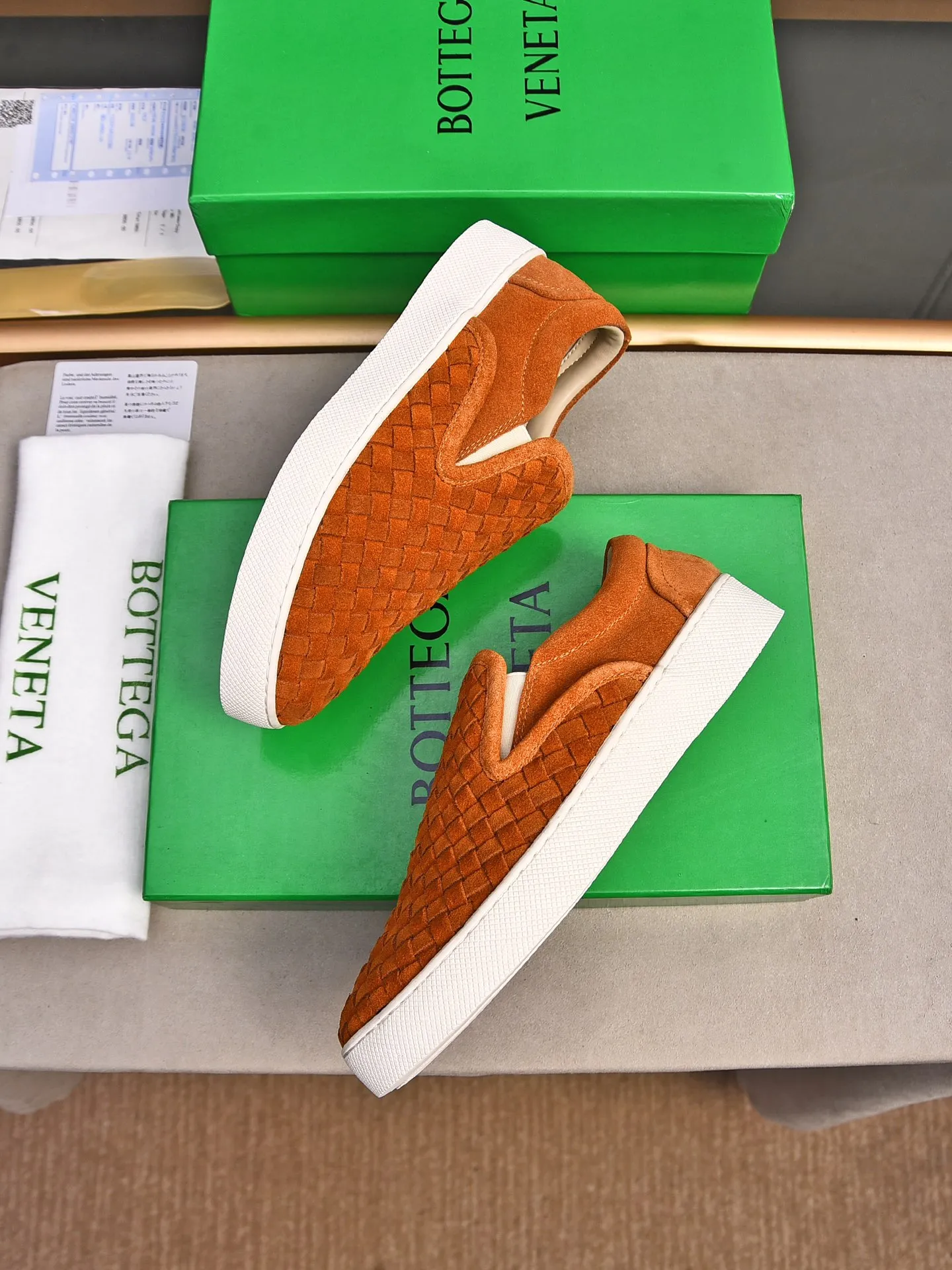 Men's shoes 💰460 [Sleeves series] BOTTEG* VENET* - high-end boutique Size: 38-44 (45 customized) BV new product, first-layer cowhide artificially woven classic style harmoniously blends with contemporary fashion temperament, rubber soles are light and flexible, water-dyed sheepskin pads! [Taobao, Tmall, and live streaming are the first choices]
